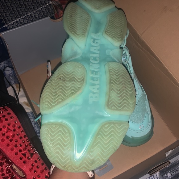BALENCIAGA men size 41 (8 US) Mint color - Picture 6 of 9